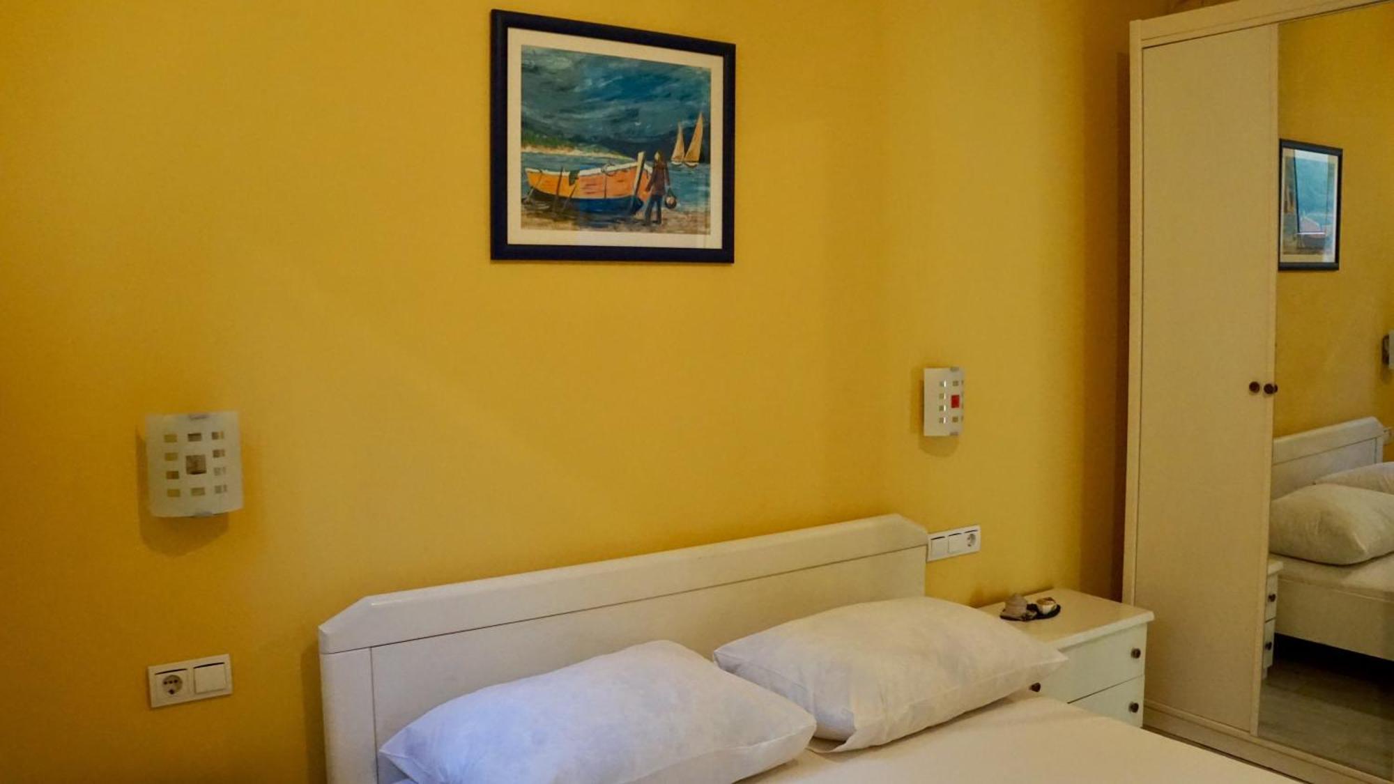 Apartments Niksa Kastelan Omiš Eksteriør billede