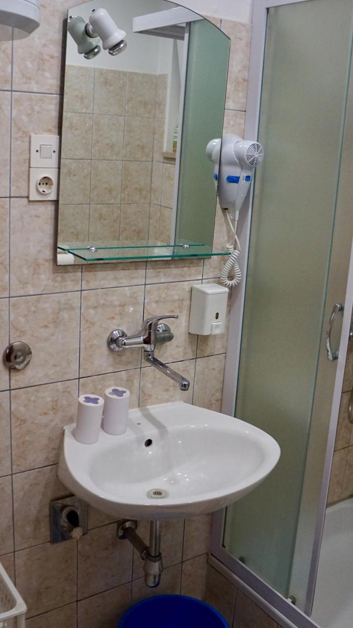 Apartments Niksa Kastelan Omiš Eksteriør billede